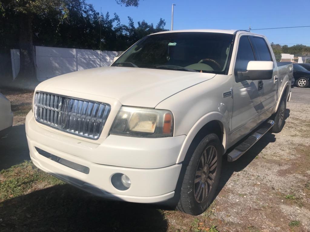 2008 Lincoln Mark LT Base's photo